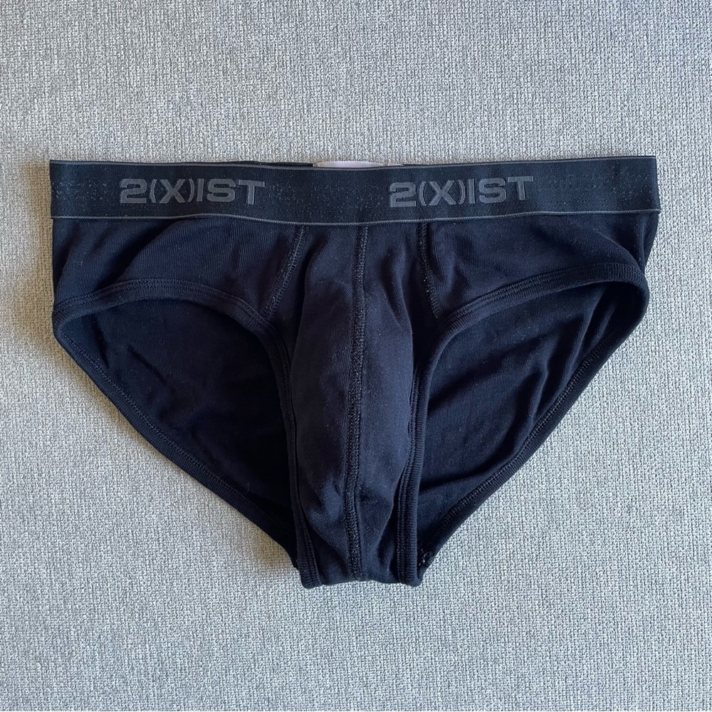 2Xist Men’s Black Briefs Medium